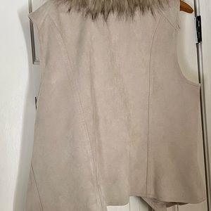 Tan suede vest with faux fur